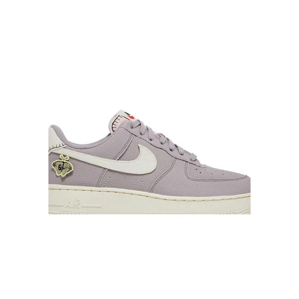Кроссовки Nike Wmns Air Force 1 '07 SE 'Air Sprung' 2