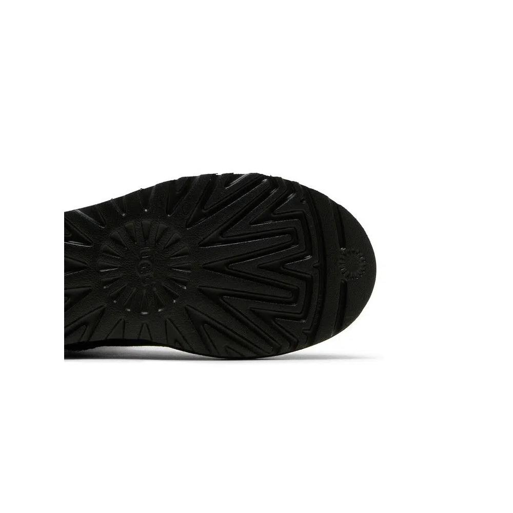 Ботинки UGG Wmns Classic Short II 'Black' 5