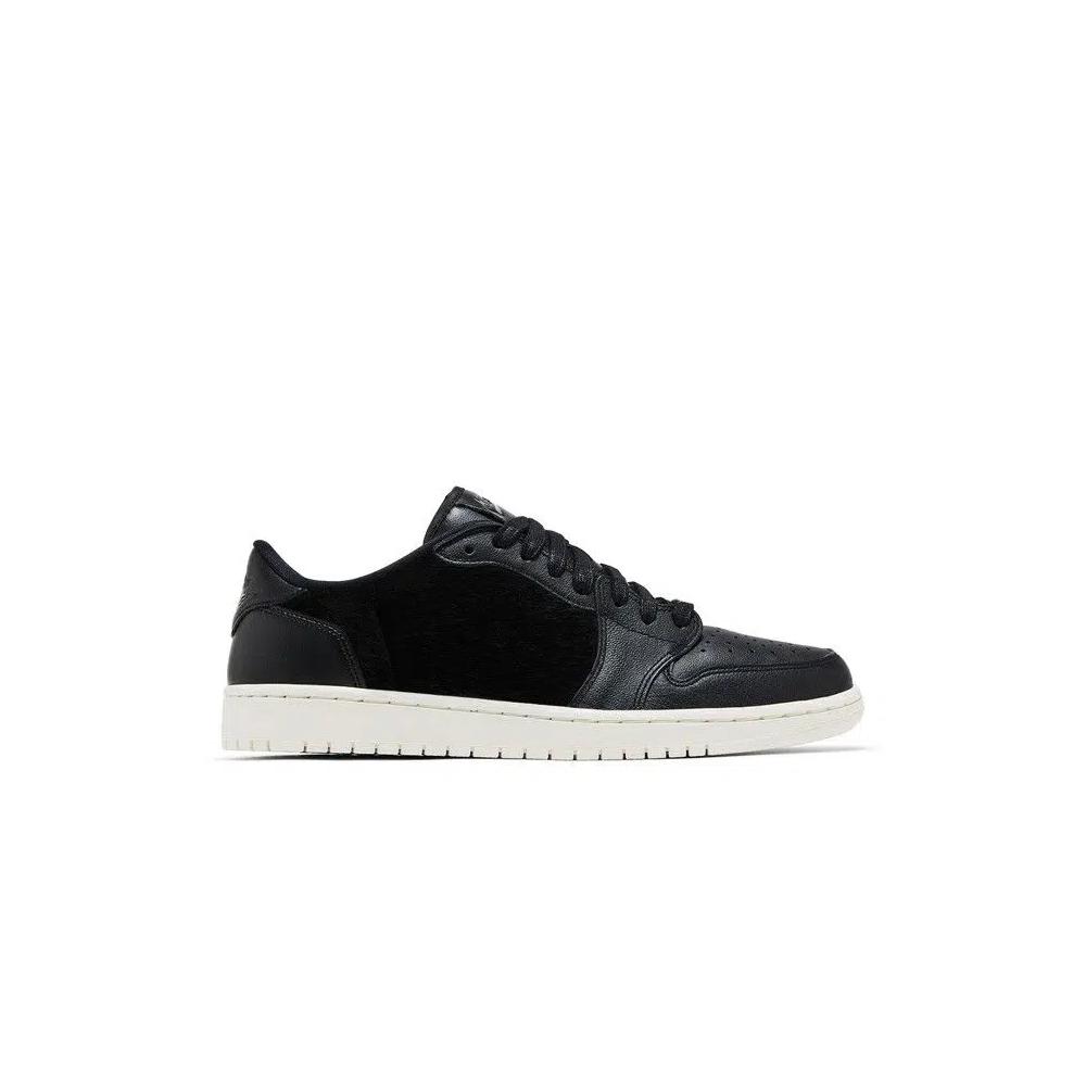 Кроссовки Wmns Air Jordan 1 Retro Low NS 'Black' 1