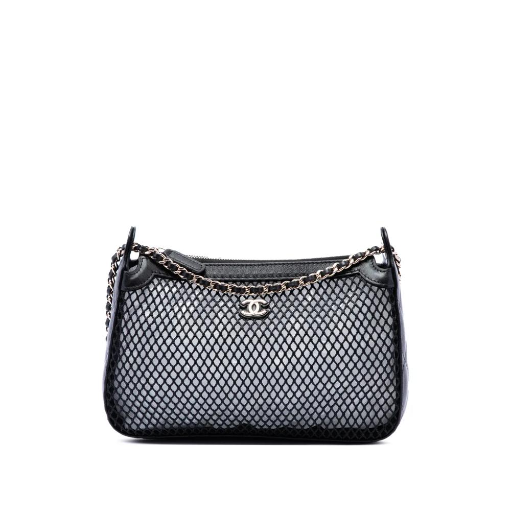 Сумка на плечо CC Mesh and Shiny Lambskin Clutch with Chain (2021-2026 годы) 1