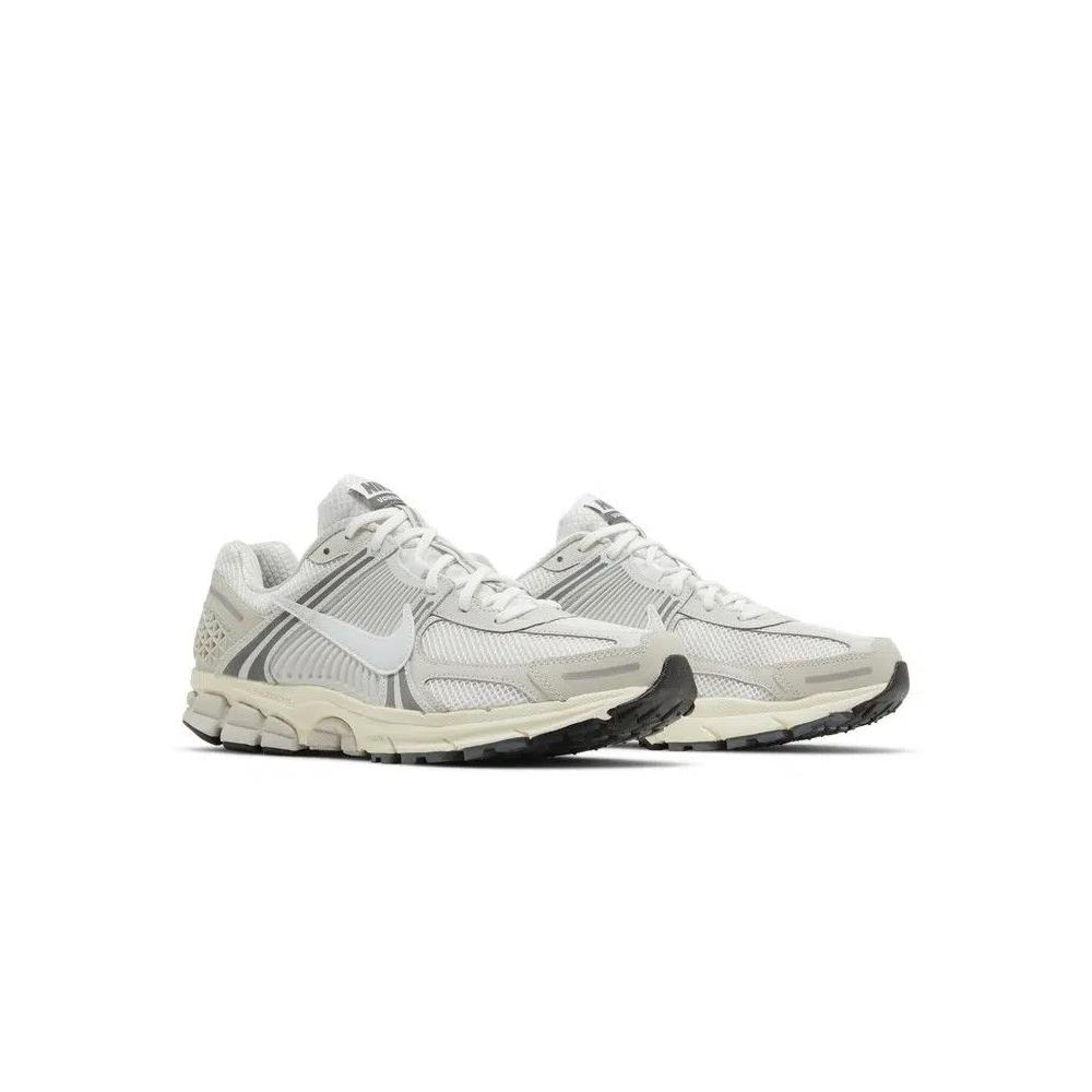 Кроссовки Nike Air Zoom Vomero 5 'Platinum Tint' 8