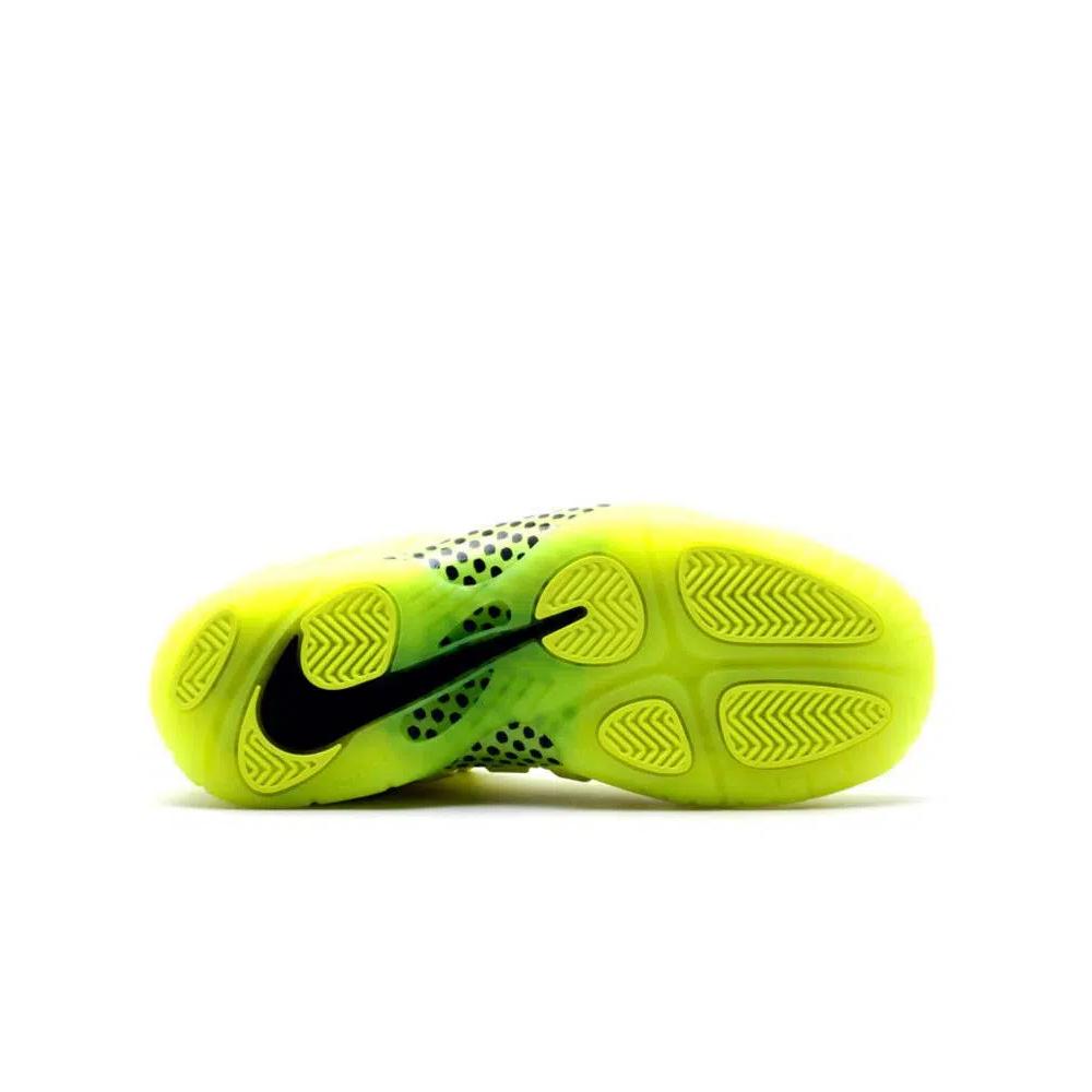 Кроссовки Nike Air Foamposite Pro Premium LE BG 'Volt' 4