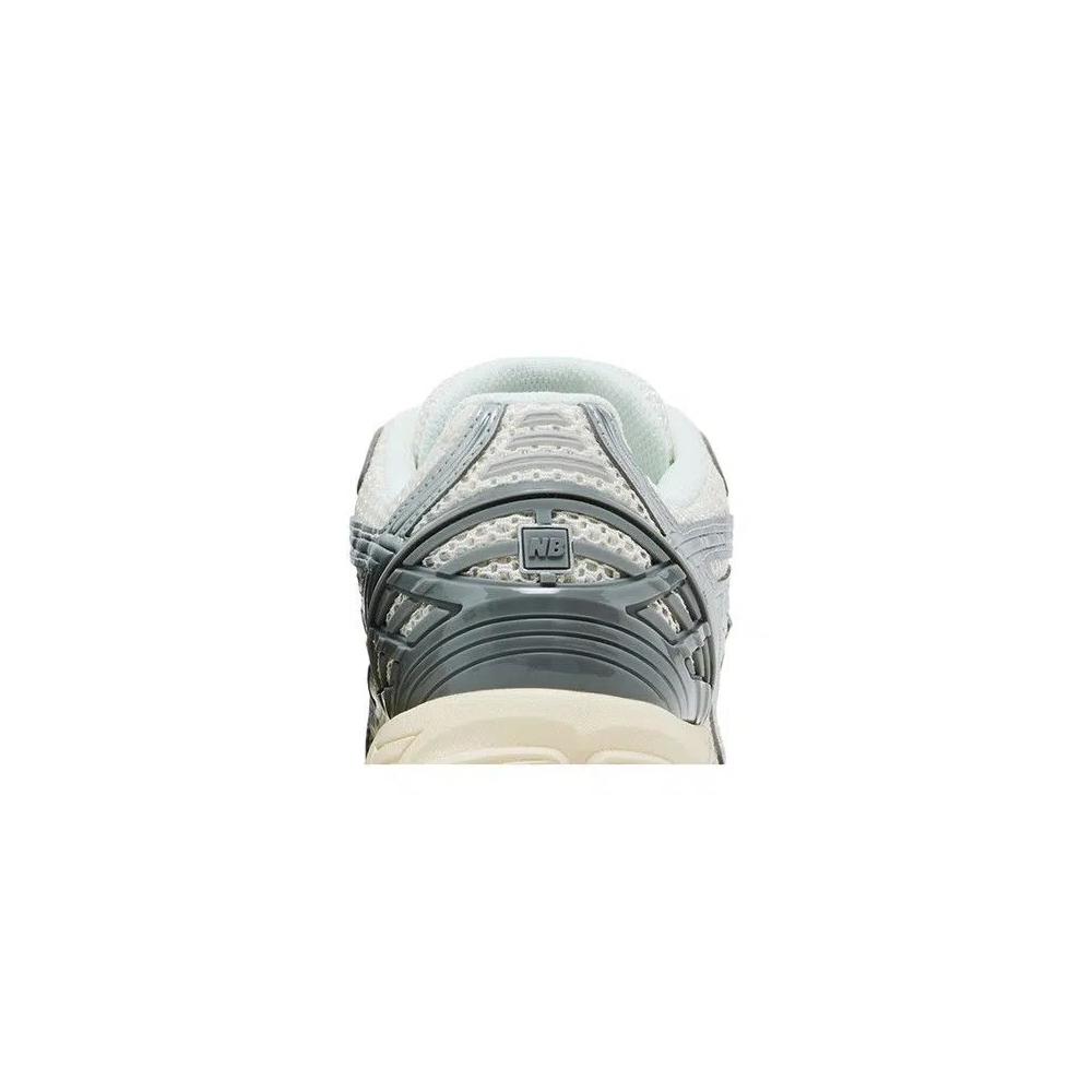 Кроссовки New Balance 1906R 'Grey Silver' 8