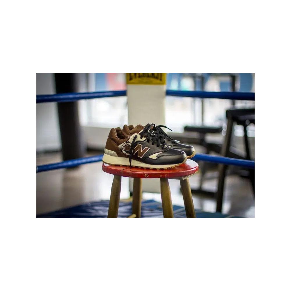 Кроссовки Burn Rubber x New Balance 577 'Joe Louis' 1