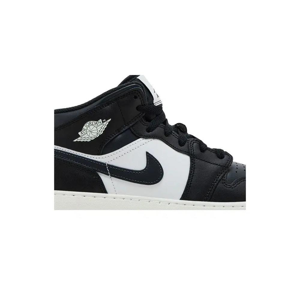Кроссовки Air Jordan 1 Mid GS 'Black Off Noir' 2