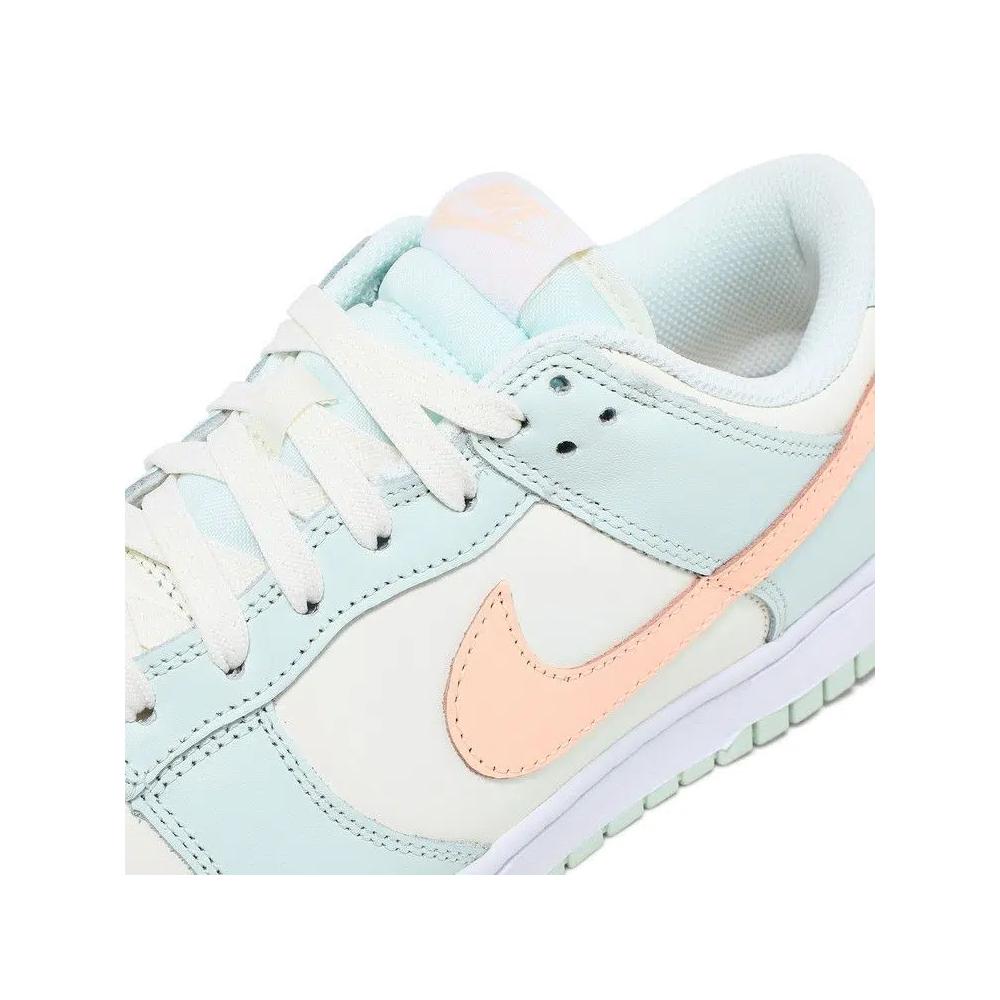 Кроссовки Nike Wmns Dunk Low 'Barely Green' 10