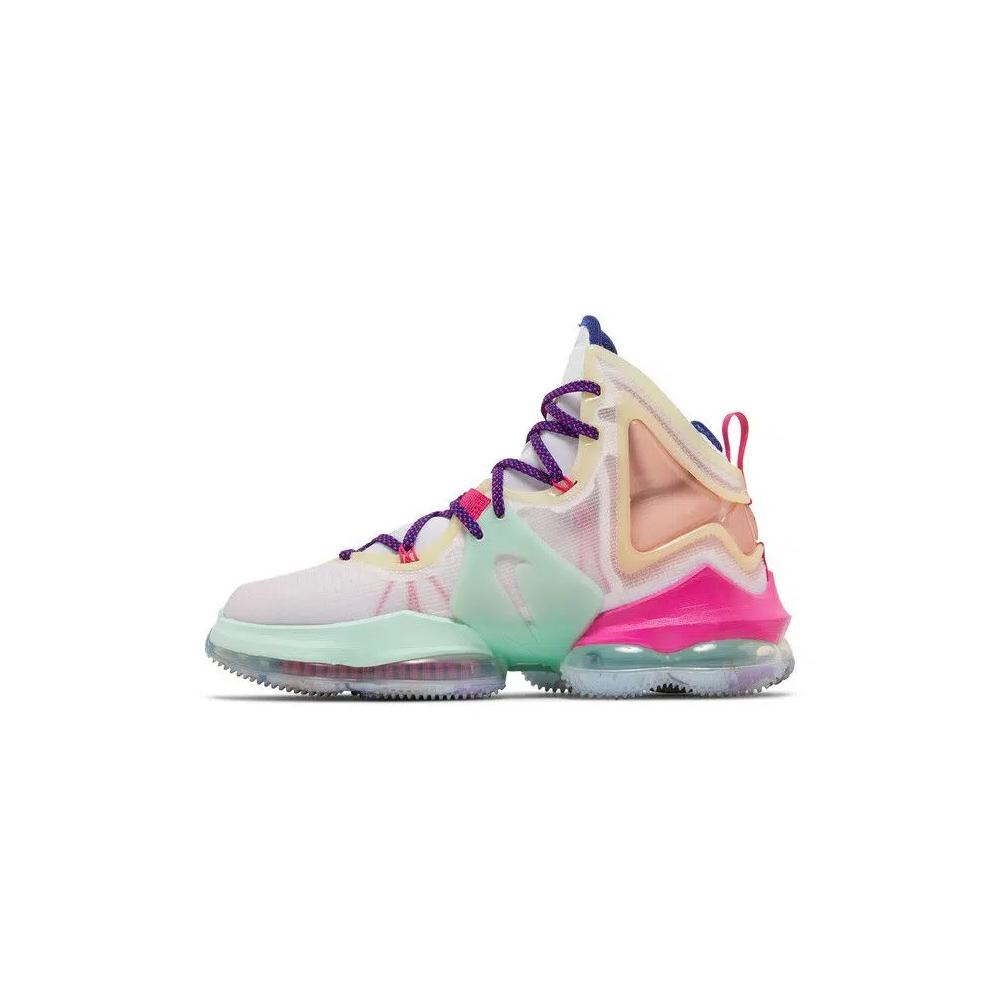 Sneakers Nike LeBron 19 EP 'День Святого Валентина' 3