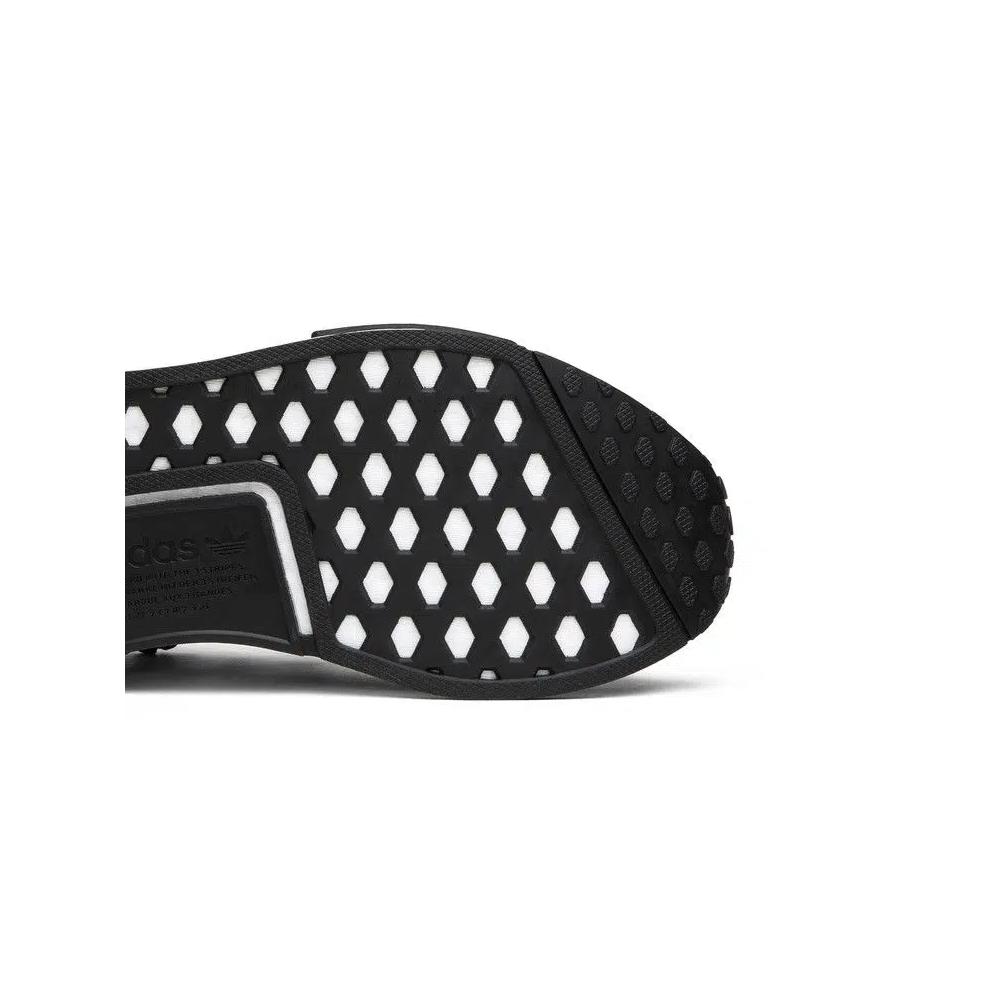 Кроссовки atmos x adidas NMD_R1 'Black' 5