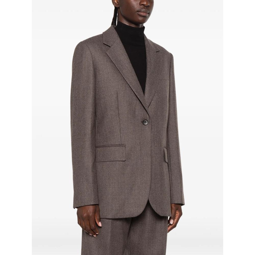 Однобортный блейзер с заостренными лацканами 3
