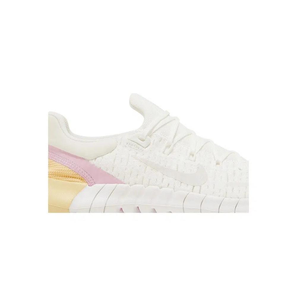 Кроссовки Nike Wmns Free Run 5.0 'Summit White Light Arctic Pink' 2