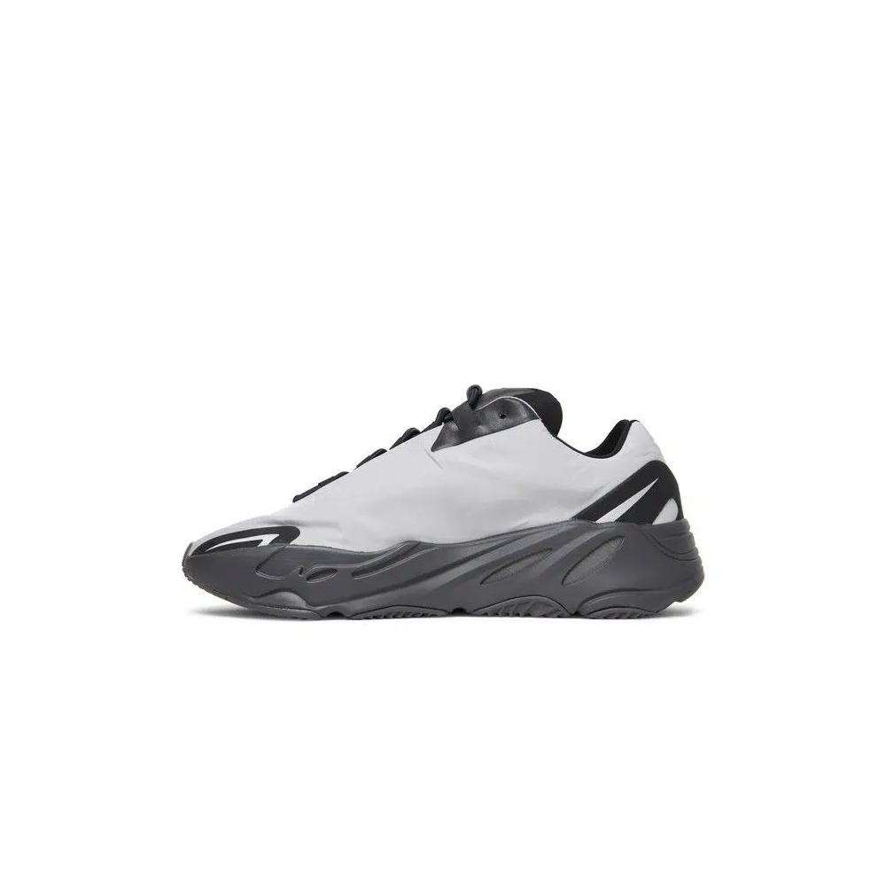 Повседневные adidas Men's Yeezy Boost 700 MNVN 'Metallic' 3