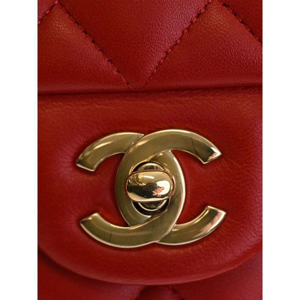 2019 Medium Classic Lambskin Double Flap shoulder bag 6