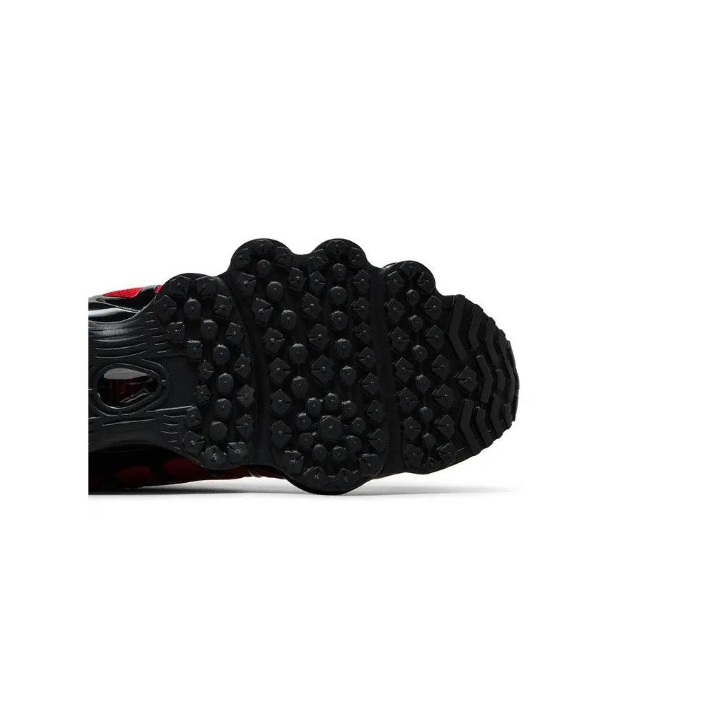 Кроссовки Nike Shox TL 'Black University Red Gradient' 5