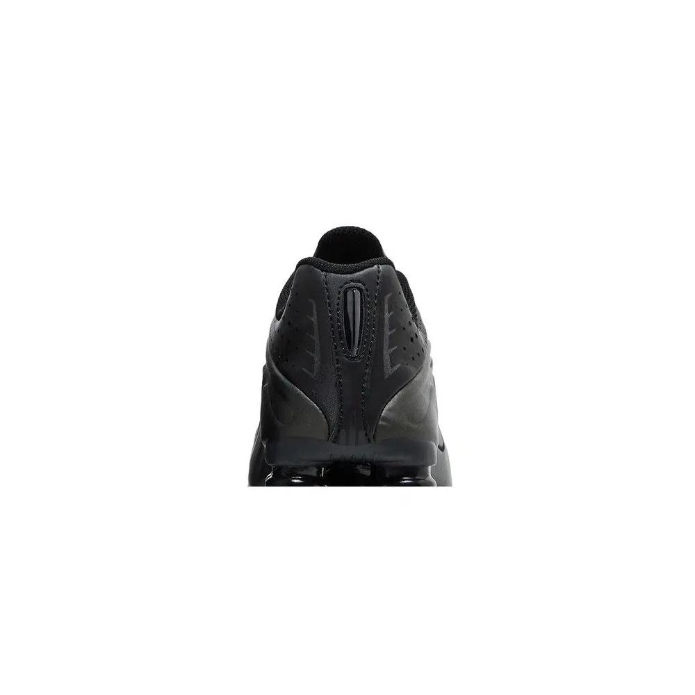 Кроссовки Nike Shox R4 GS 'Triple Black' 7