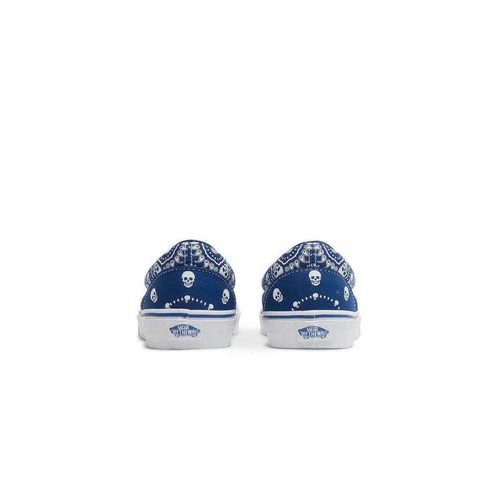 Слипоны Vans Classic Slip-On 'Bandana - True Blue' 6