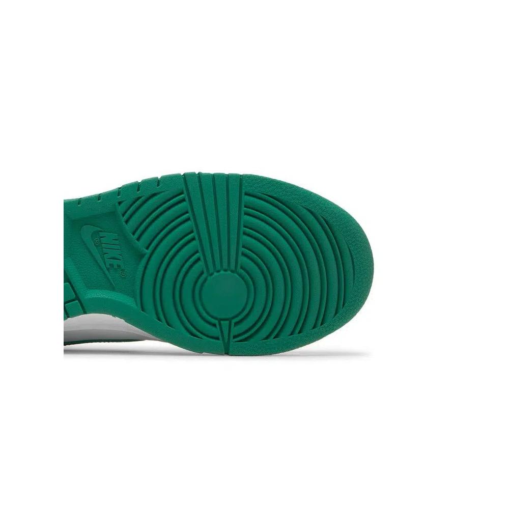 Кроссовки Nike Wmns Dunk Low 'Green Noise' 5