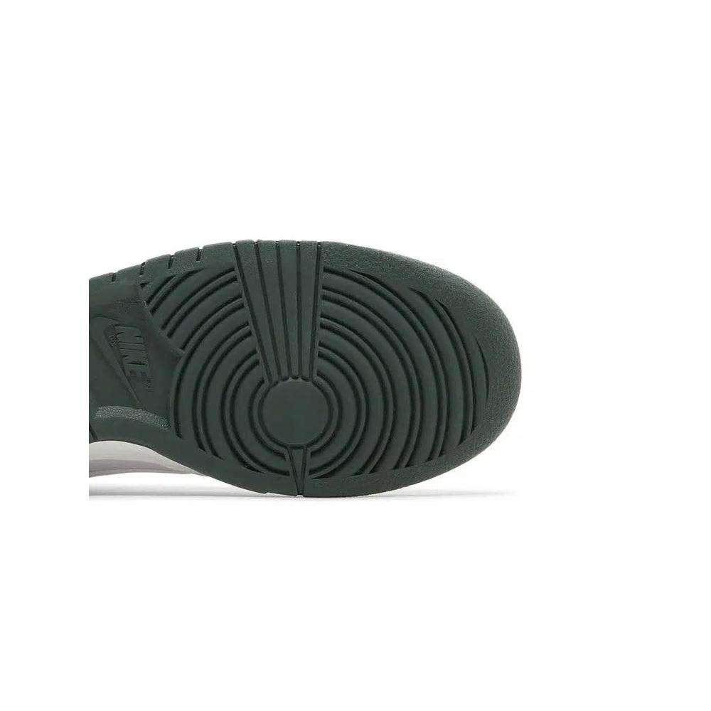 Кроссовки Nike Dunk Low SE 'Photon Dust Vintage Green' 5