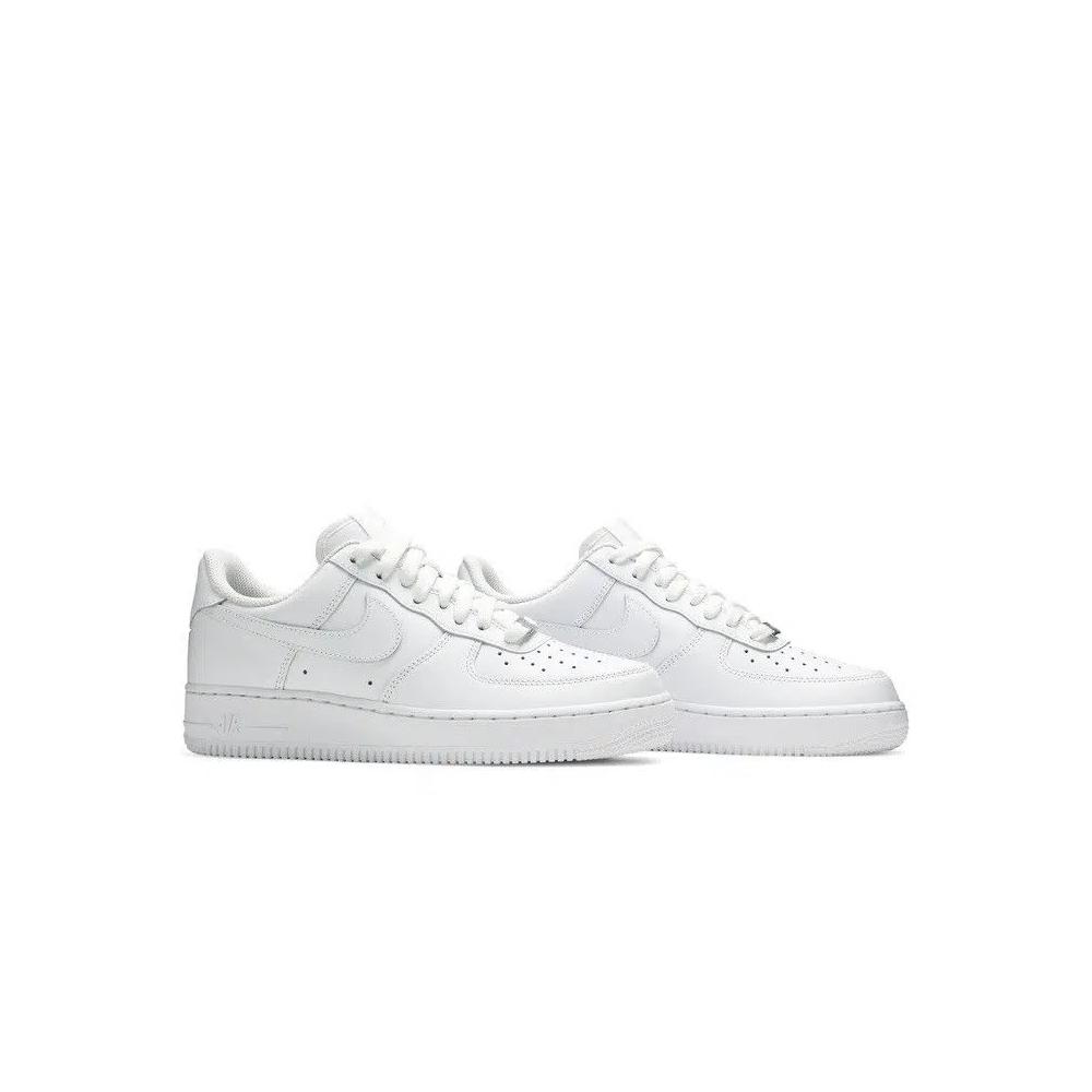 Кроссовки Nike Wmns Air Force 1 '07 'Triple White' 8