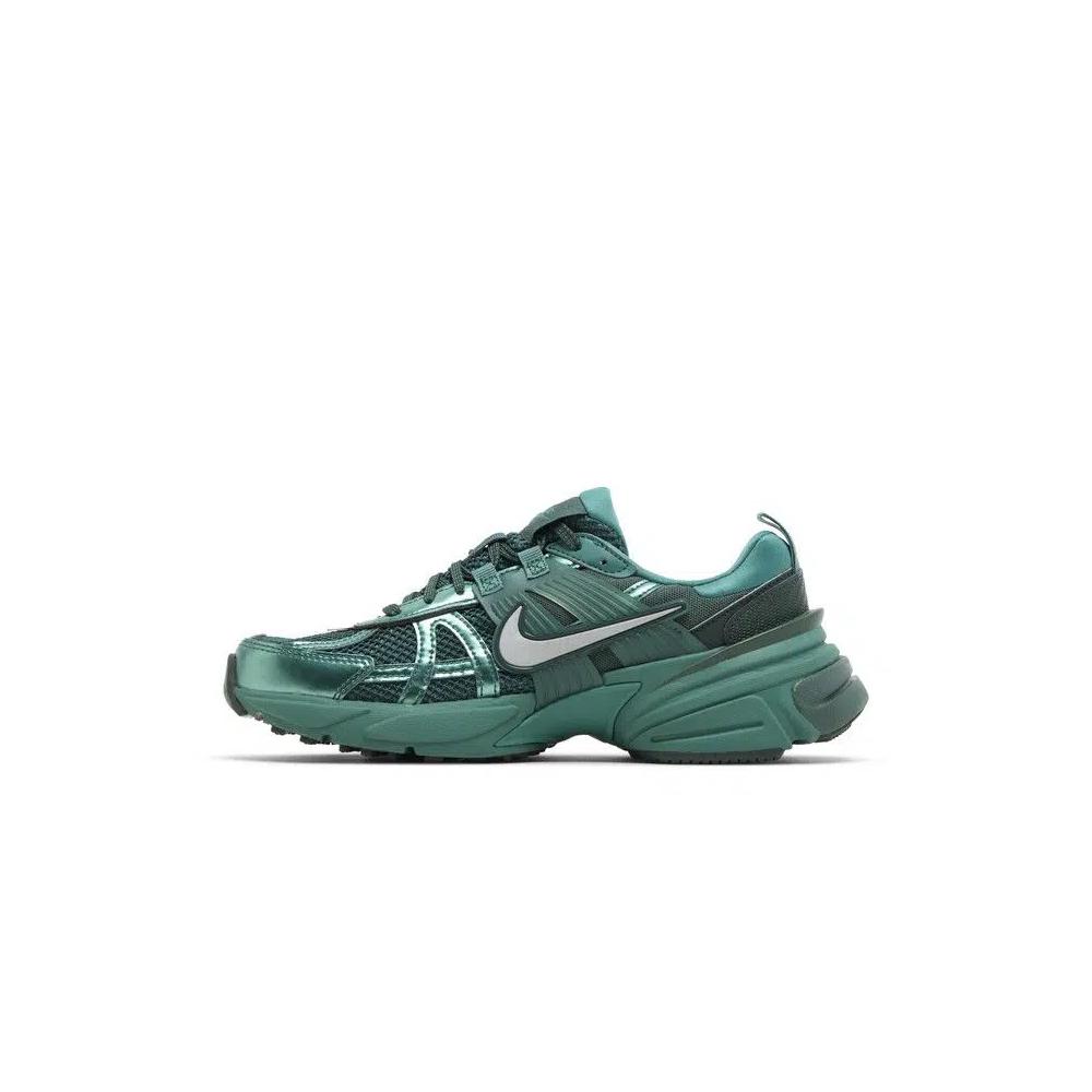 Кроссовки Nike Wmns V2K Run 'Bicoastal Vintage Green' 3