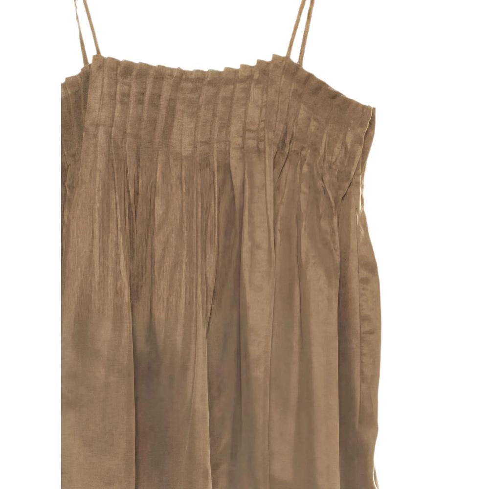spaghetti-strap sleeveless top 2