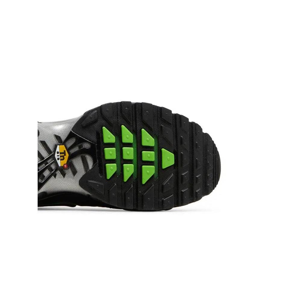 Кроссовки Nike Air Max Plus 'Black Silver Green Strike' 5