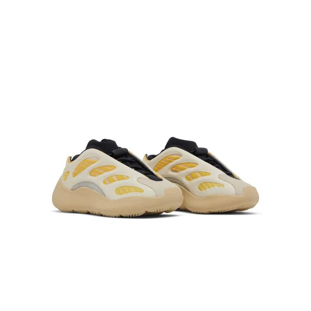 Кроссовки adidas Yeezy 700 V3 Infants 'Safflower' 8