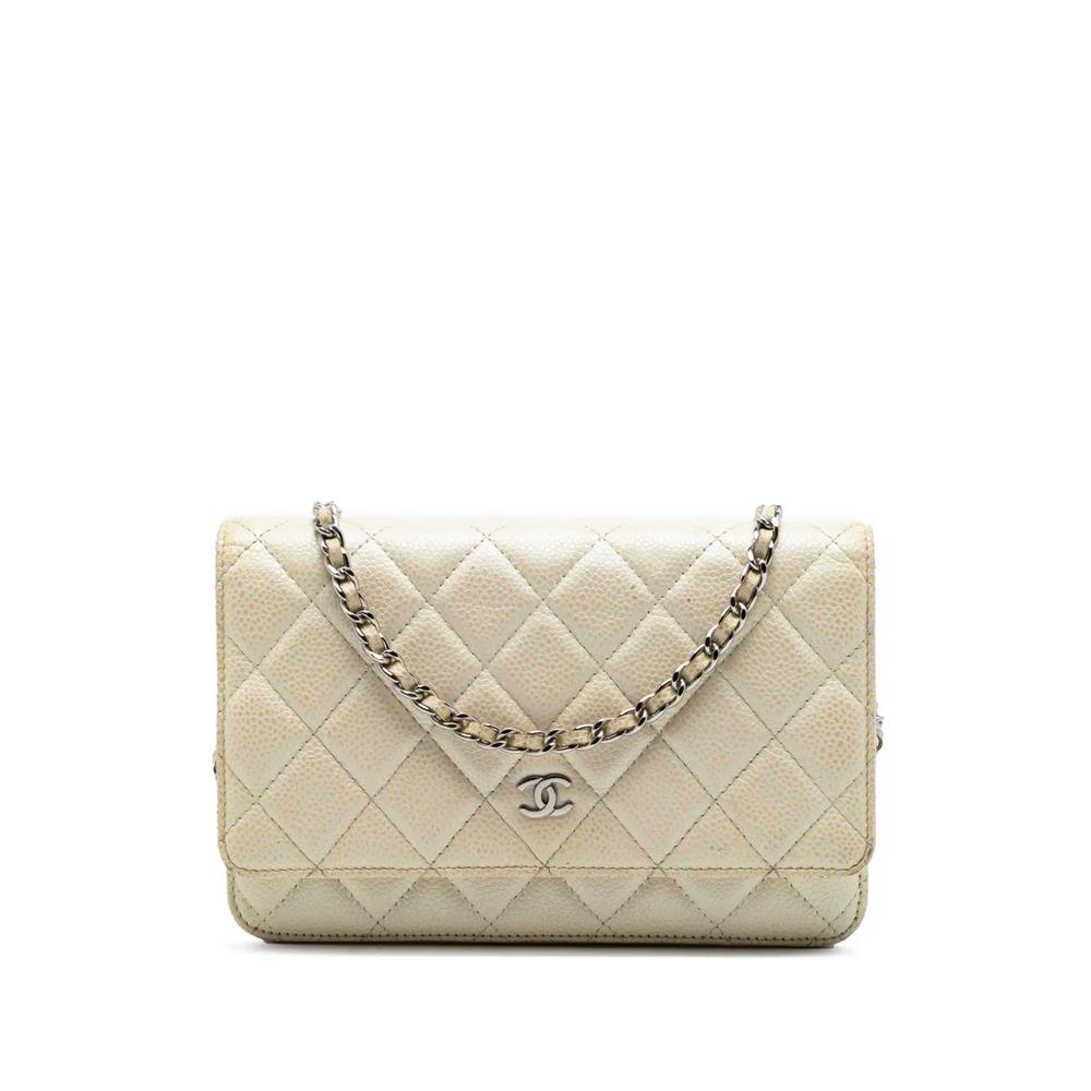 Сумка через плечо CC Quilted Caviar Wallet on Chain (2014-2015 годы) 1