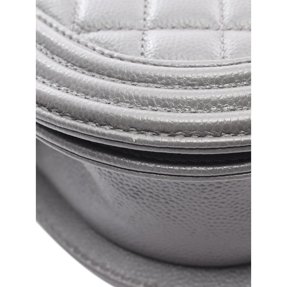 Маленькая сумка на плечо Quilted Caviar Boy Messenger Bag (2021-2026 годы) 2