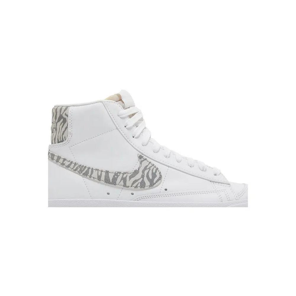 Кроссовки Nike Wmns Blazer Mid '77 SE 'Zebra' 2