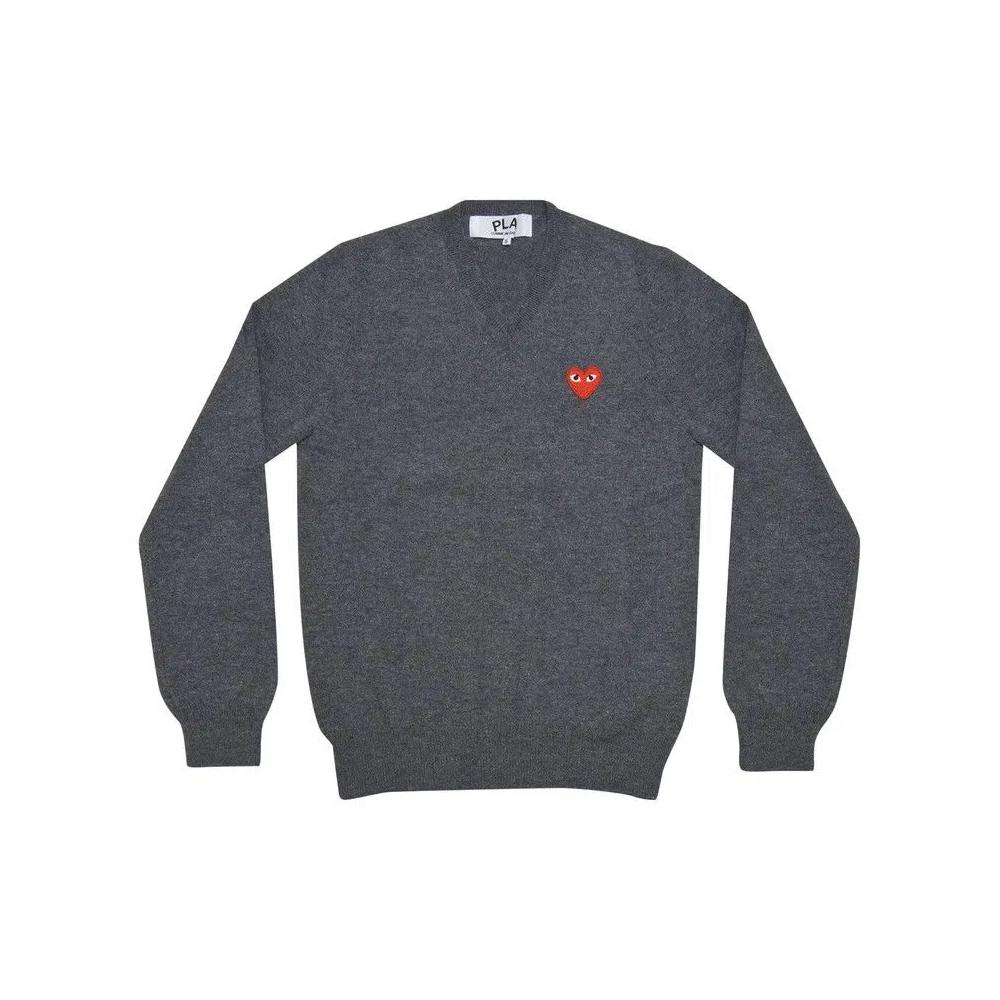 Свитеры Comme des Garçons PLAY Heart Patch V Neck Sweater 'Серый' 1