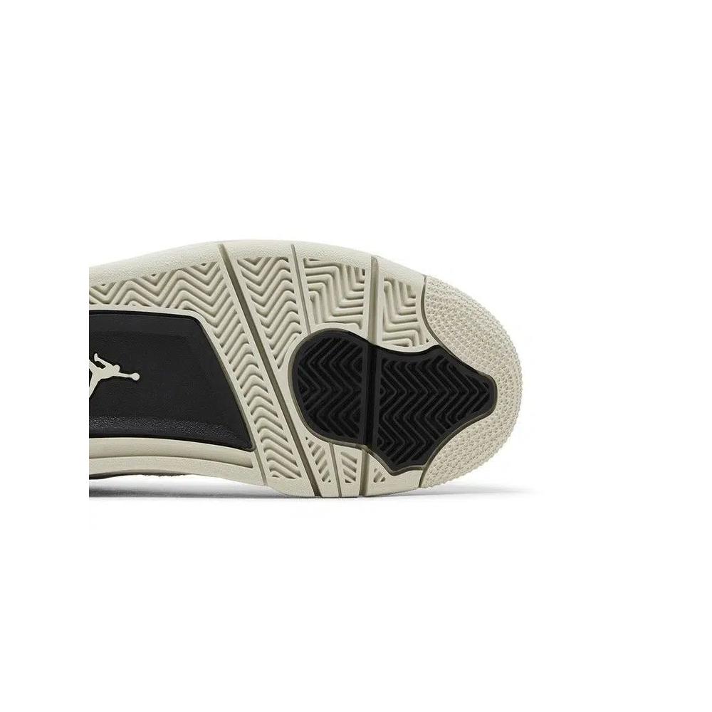 Образ жизни Air Jordan 4 RM GS 'Black Light Bone' 5