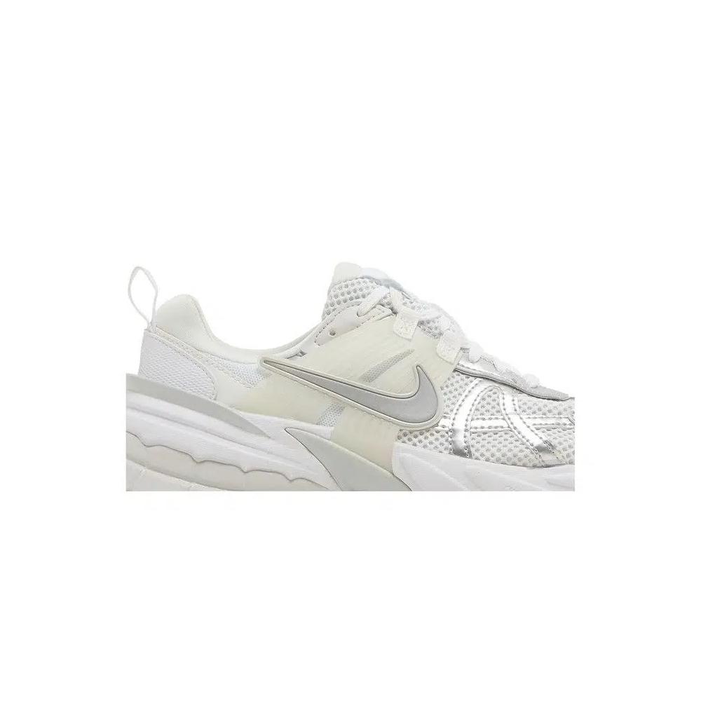 Кроссовки Nike Wmns V2K Run 'Metallic Silver' 2