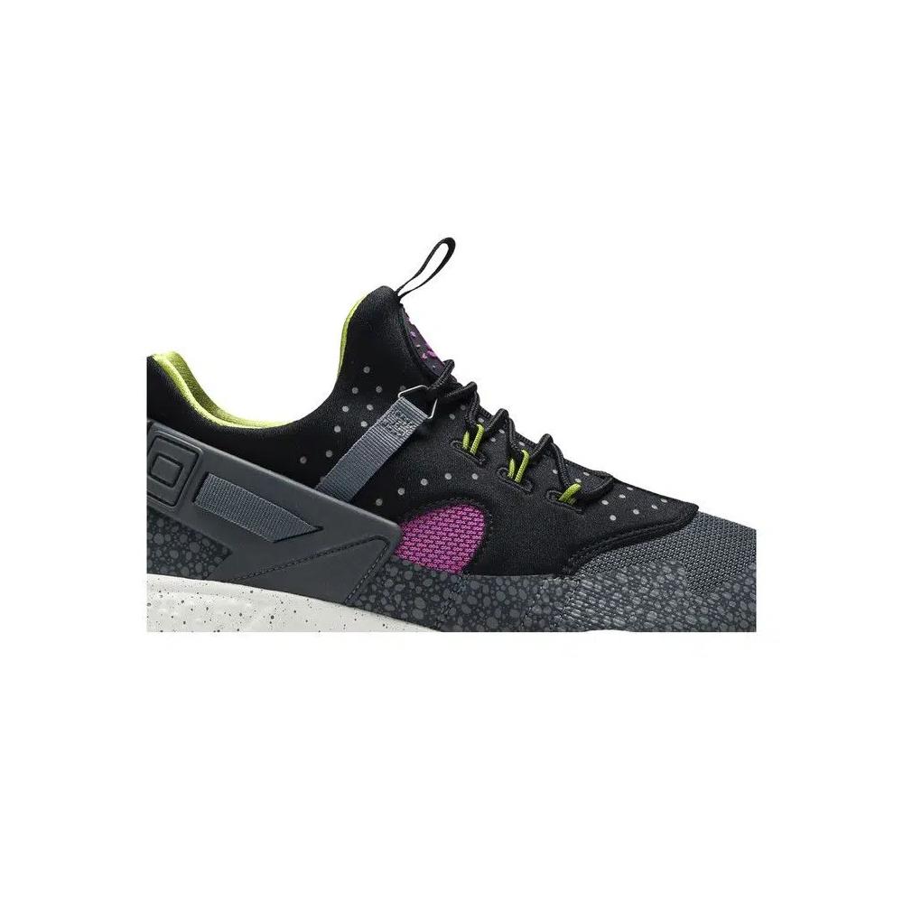 Кроссовки Nike Air Huarache Utility 'Medium Berry' 2