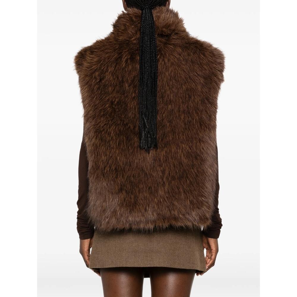 reversible faux-fur gilet 3