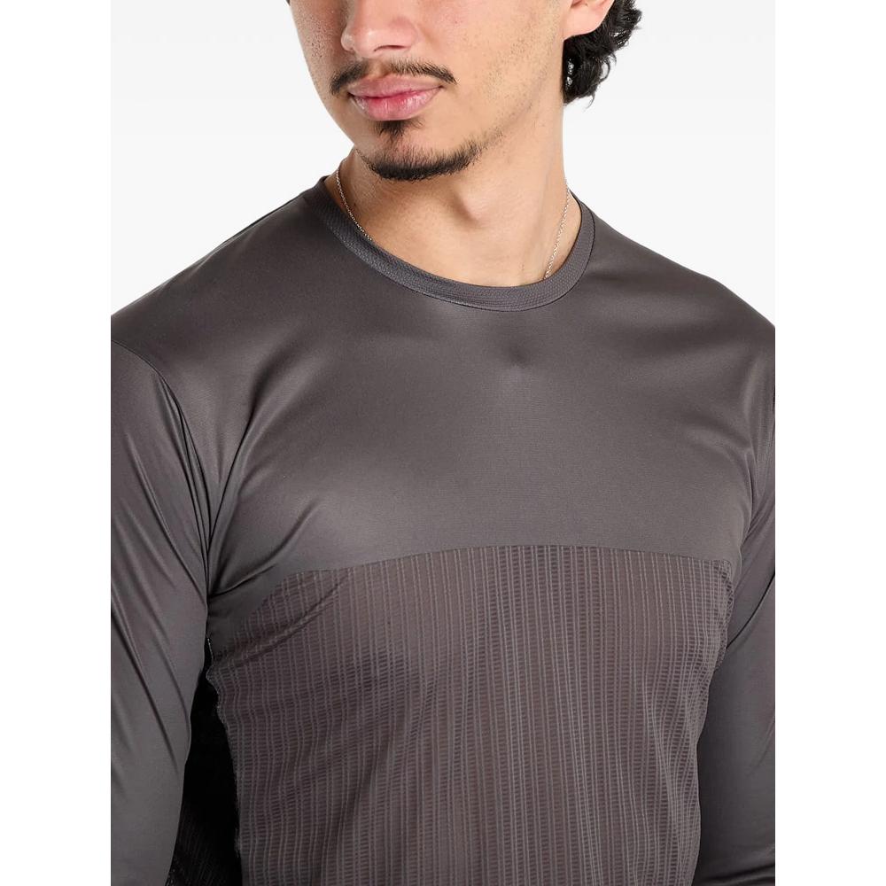 long-sleeve T-shirt 5