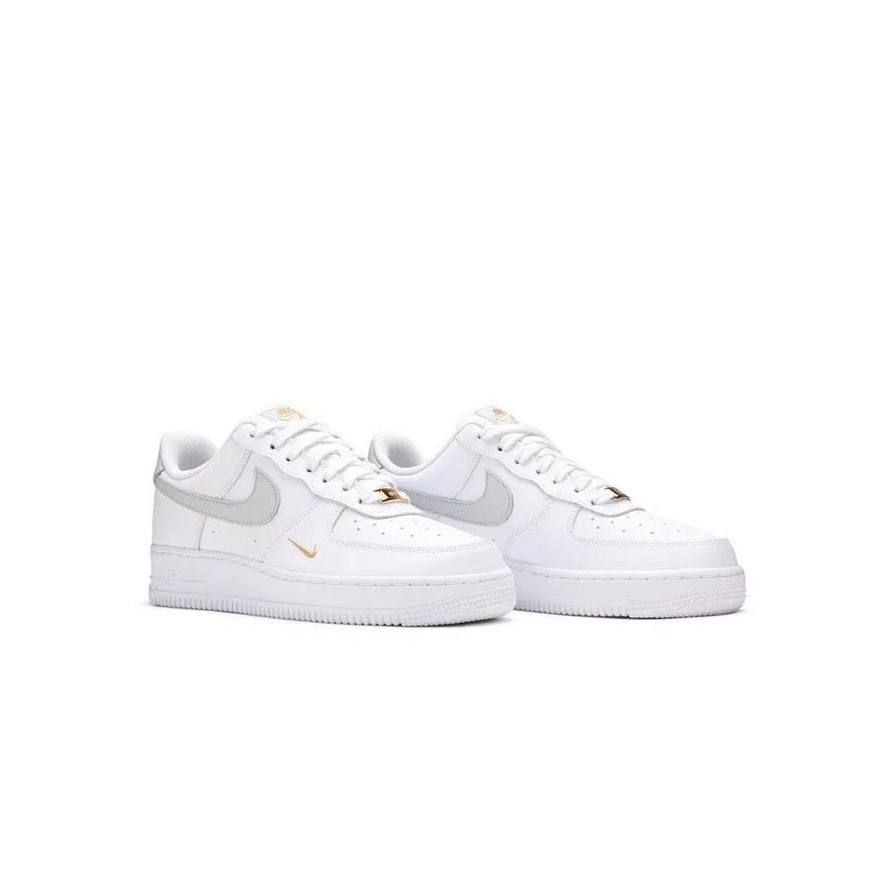 Кроссовки Nike Wmns Air Force 1 'White Light Silver' 8