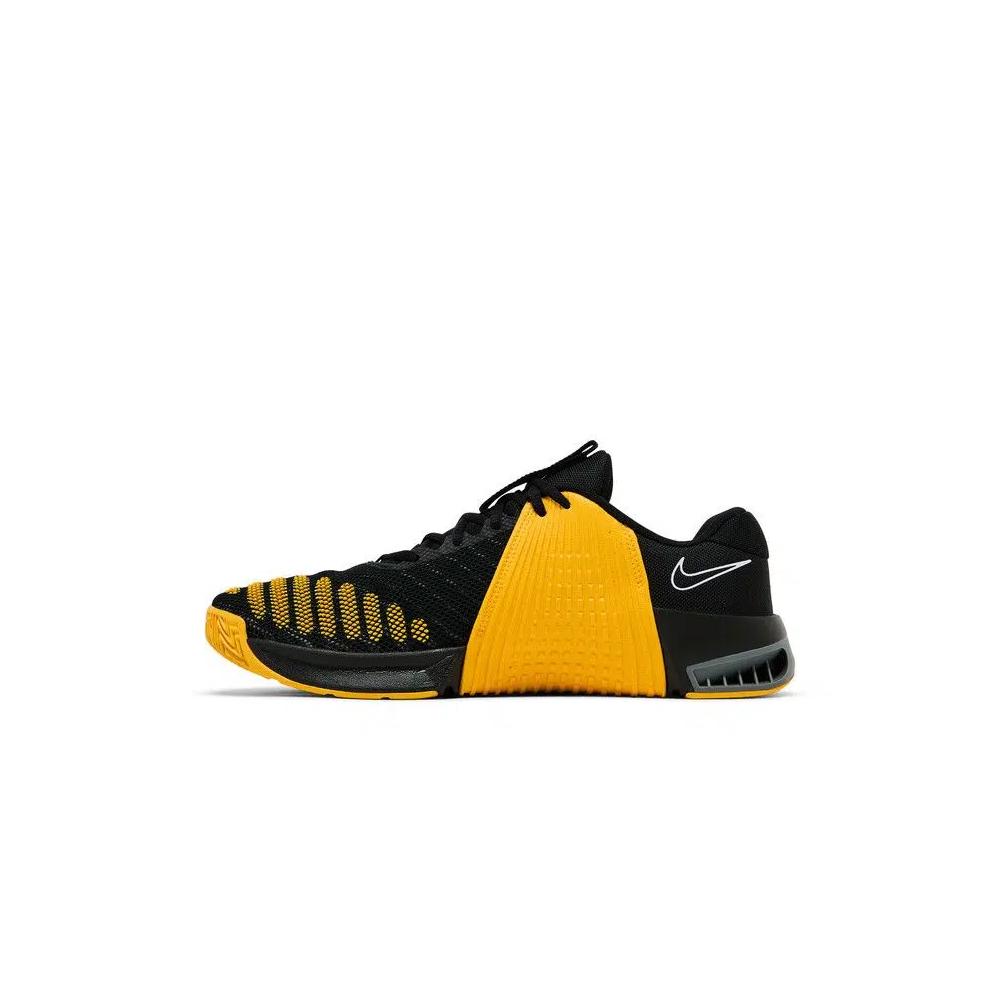 Кроссовки Nike Metcon 9 TB 'Black University Gold' 3