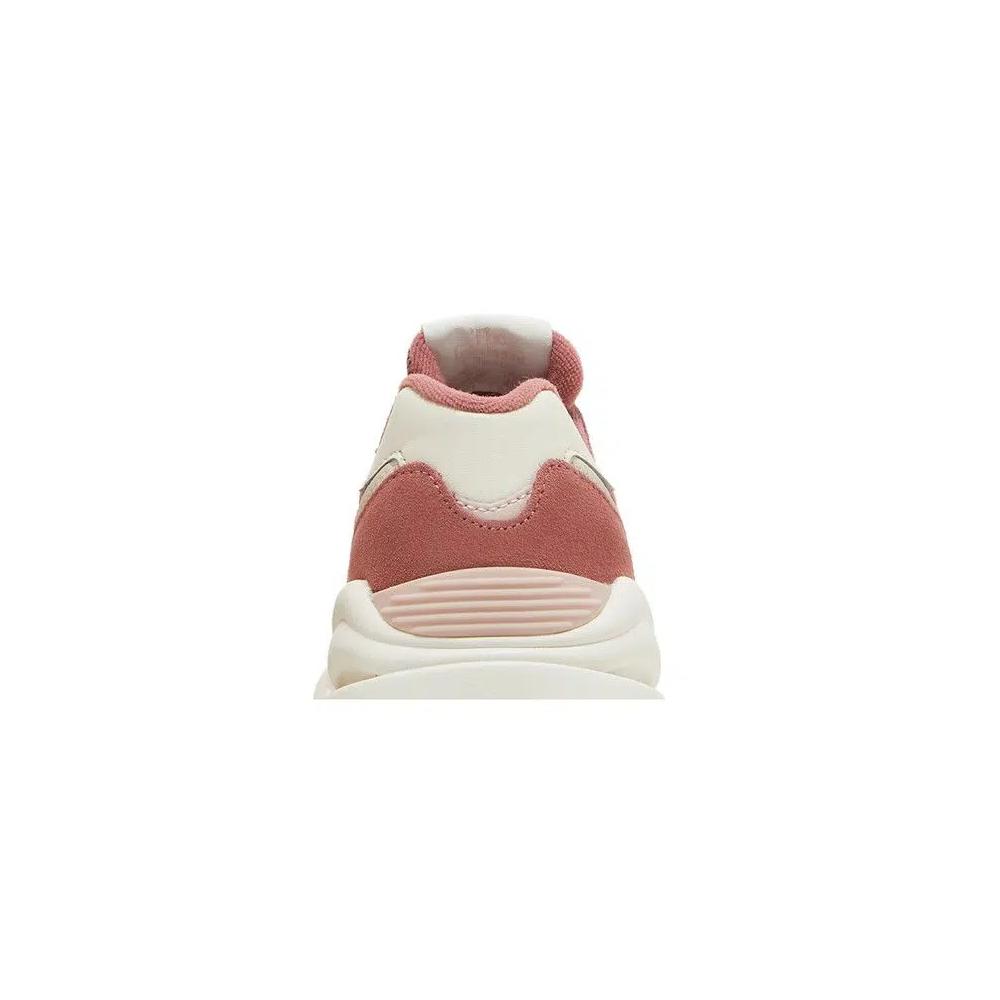 Кроссовки New Balance Wmns 57/40 'Henna Oyster Pink' 7