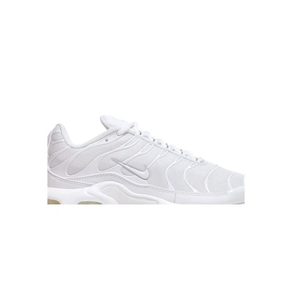 Кроссовки Nike Wmns Air Max Plus 'Triple White' 2
