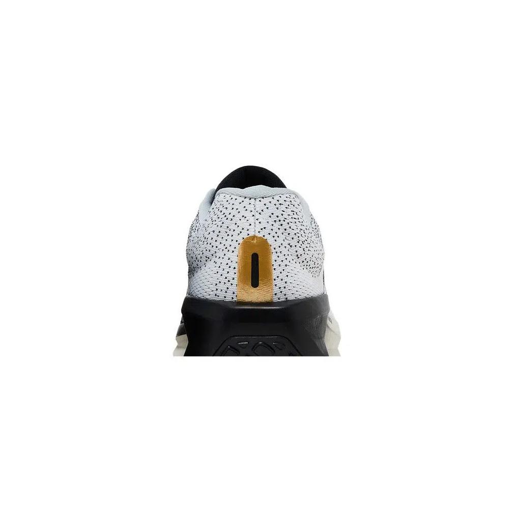 Кроссовки Nike Air Winflo 11 SE 'White Light Smoke Grey Black' 7