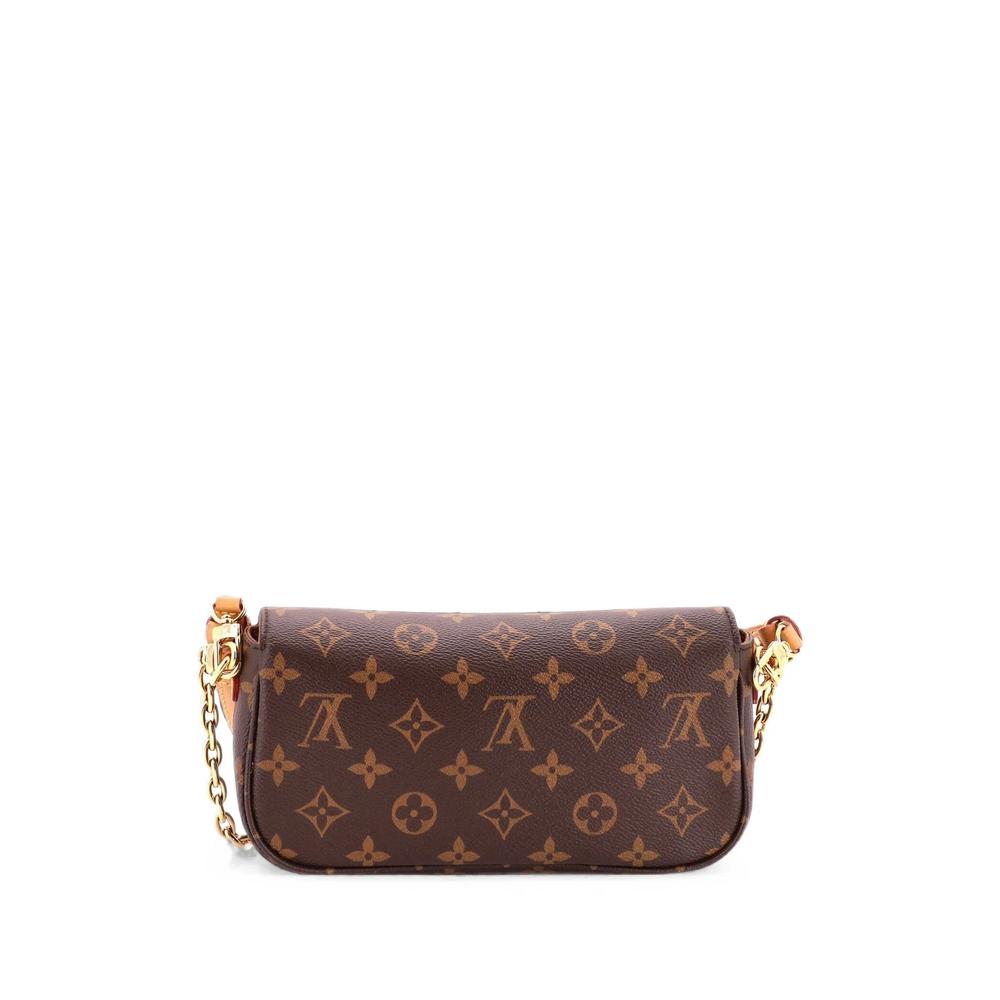 Ivy Wallet on Chain Monogram Canvas shoulder bag 2