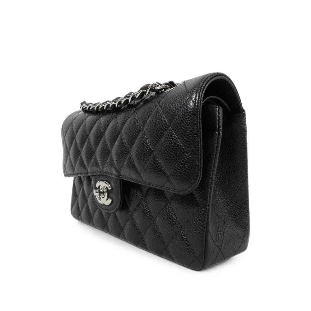 23 CC Classic Flap turn-lock shoulder bag 3