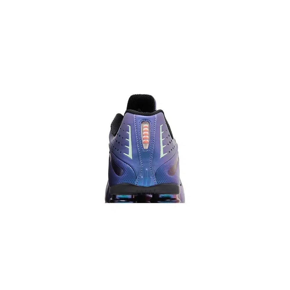 Кроссовки Nike Shox R4 'Iridescent' 7