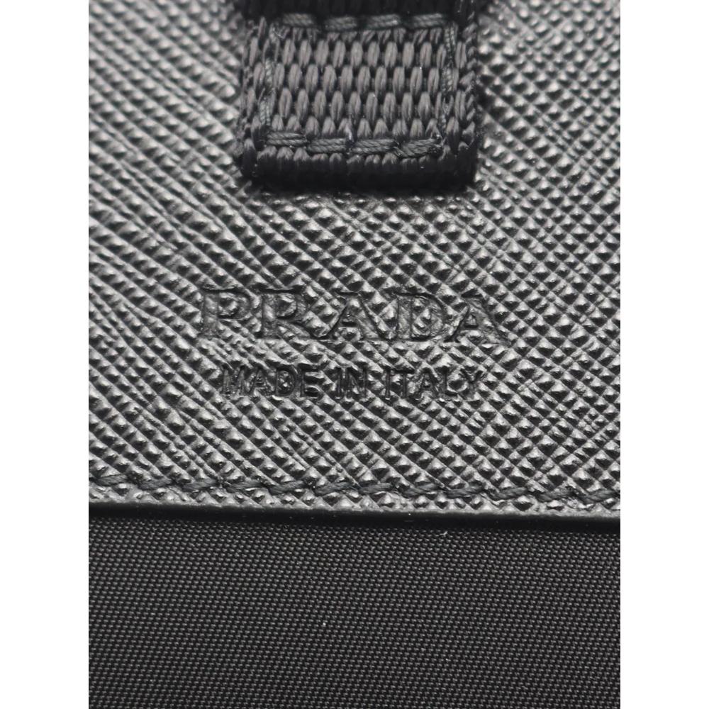 Сумка через плечо Re-Nylon and Saffiano Smartphone Case (2019-2026 годы) 2