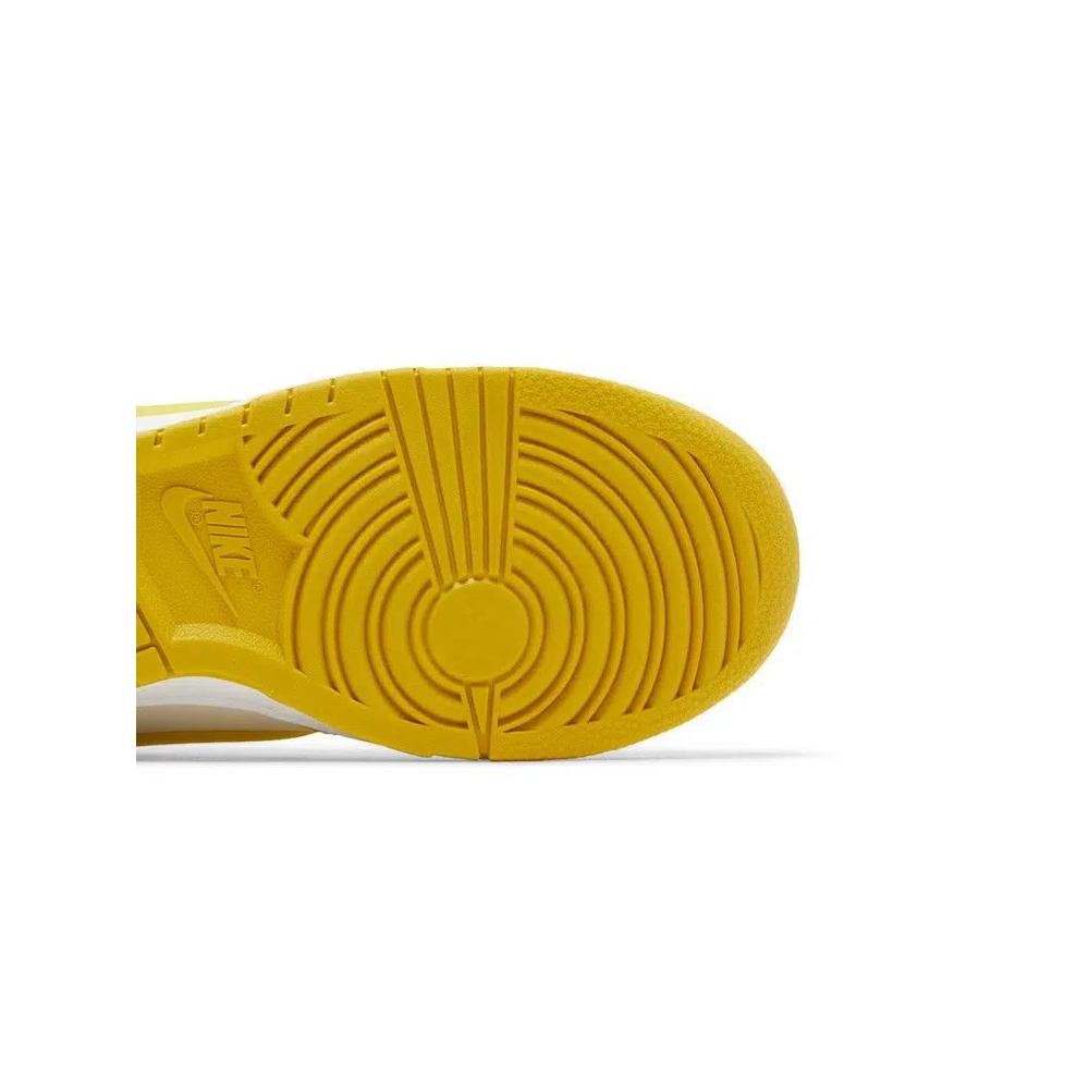 Кроссовки Nike Women's Dunk Low Twist 'Vivid Sulfur' 5