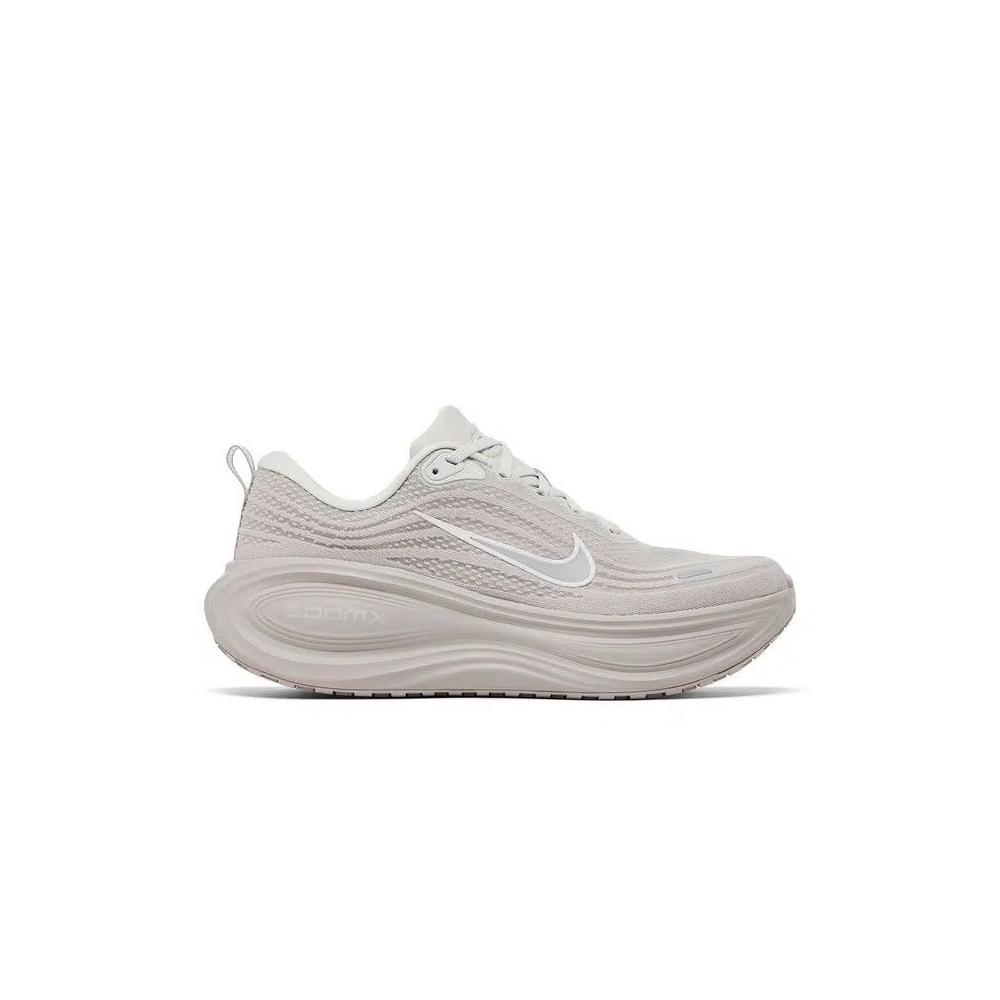 Кроссовки Nike Vomero Plus 'Light Orewood Brown' 1