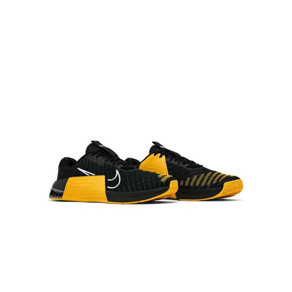 Кроссовки Nike Metcon 9 TB 'Black University Gold' 8