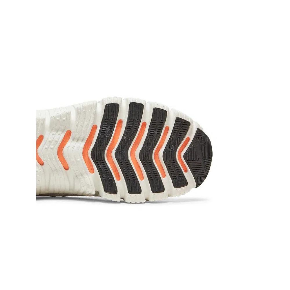 Кроссовки Nike Wmns Free Metcon 4 'Platinum Tint Copa' 5