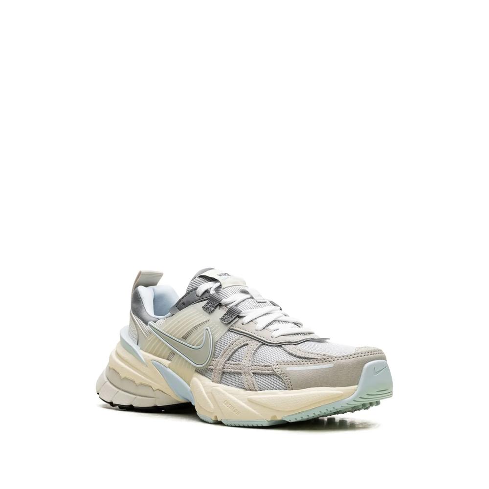 Кроссовки V2K Run Metallic Platinum 2