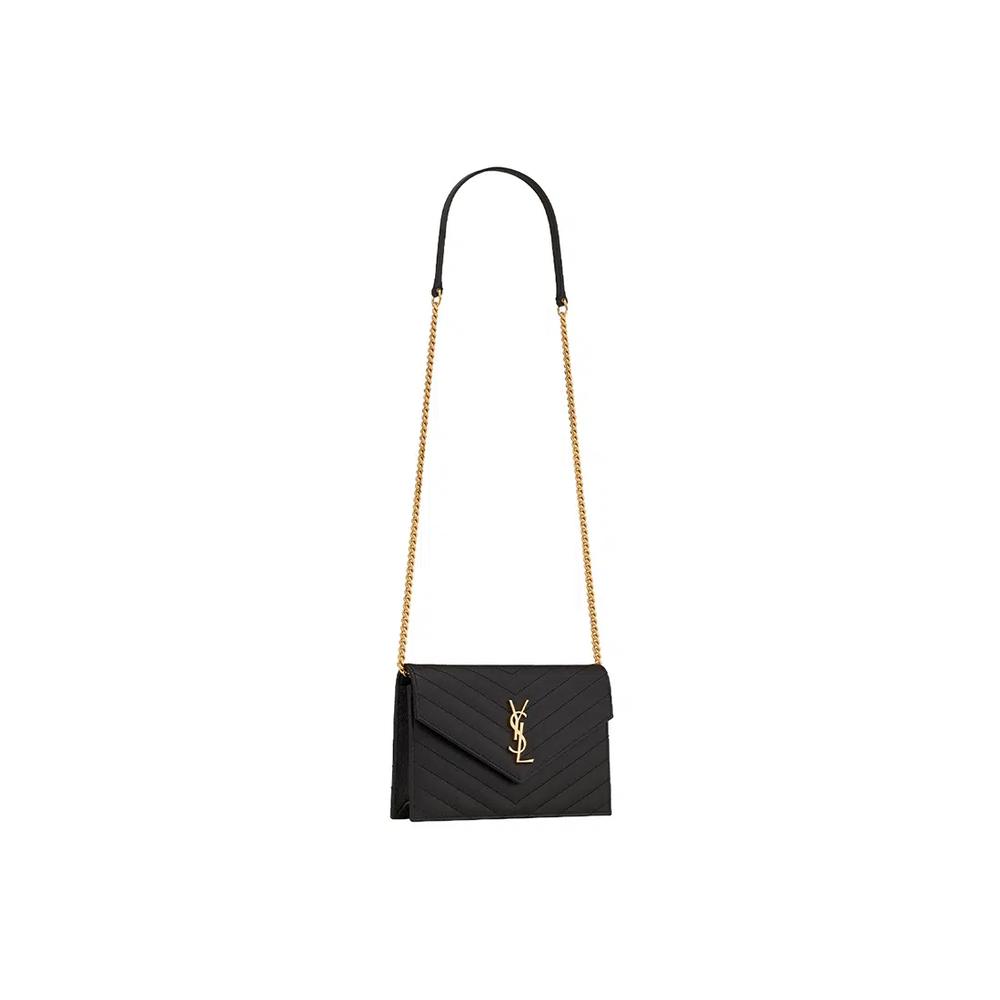 Yves Saint Laurent Cassandre Кошелек-конверт на цепочке из зернистой кожи, черный 2